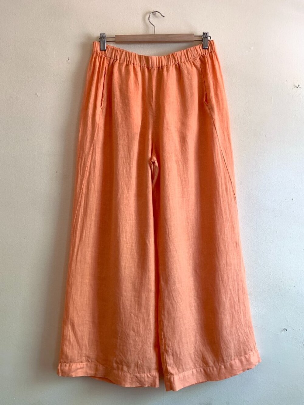 Velvet by Graham and Spencer Lola Linen Pants in Heat Size Large